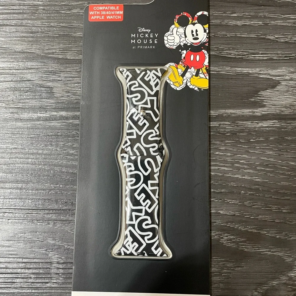 NWT Disney Mickey Watch Strap size 42mm / 44mm / 45mm